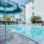 Foglieri Hotel 3*