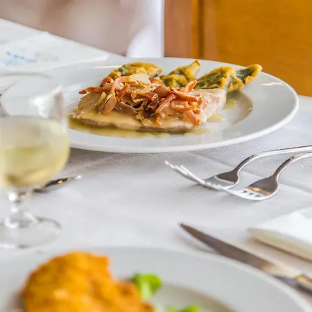 Foglieri Hotel 3*